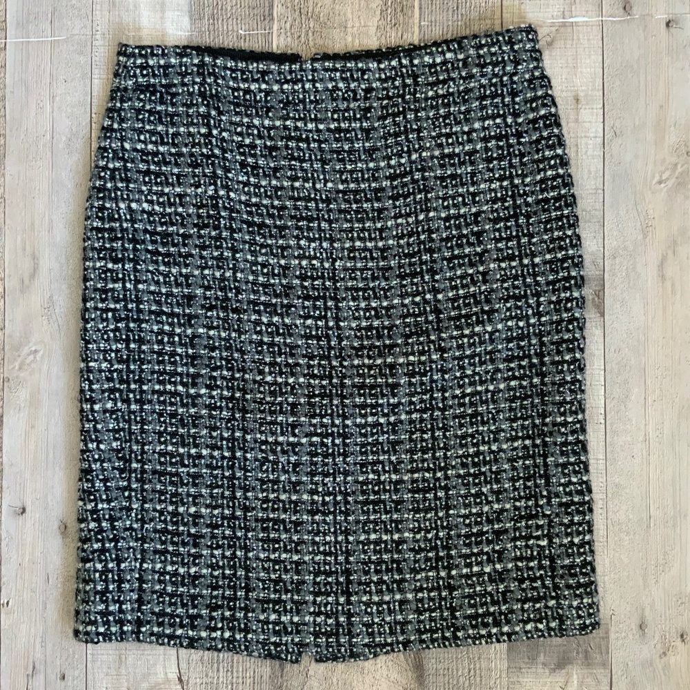 J Crew Factory The Pencil Skirt Tweed Boucle Wool Blend Black Grey Ivory SZ 2 - Picture 8 of 12